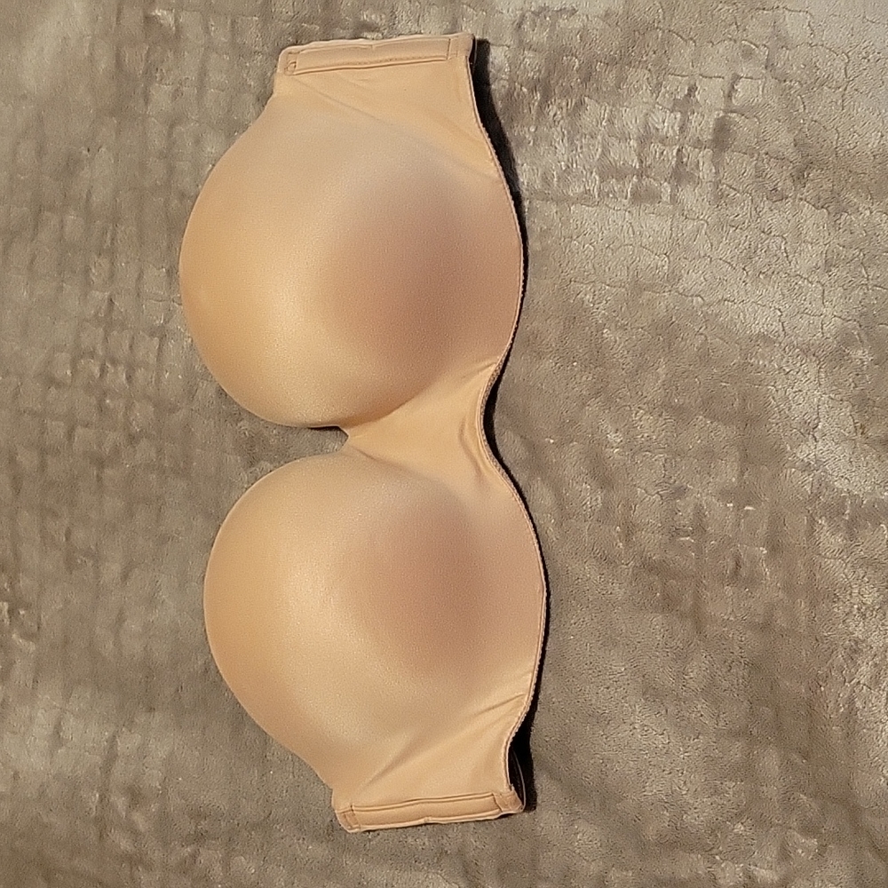 Victoria's Secret Body by Victoria lined strapless